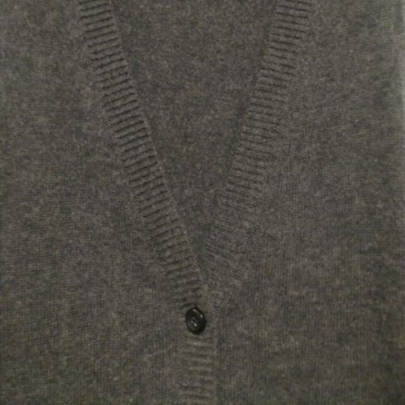 Buttoned Sweater Vest - Picture 8 of 8